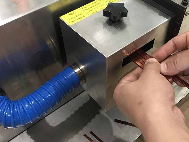 Working principle of paint stripping machine